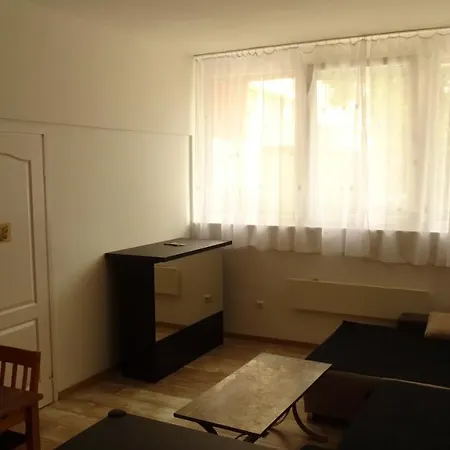 Διαμέρισμα Pilot Apartman *